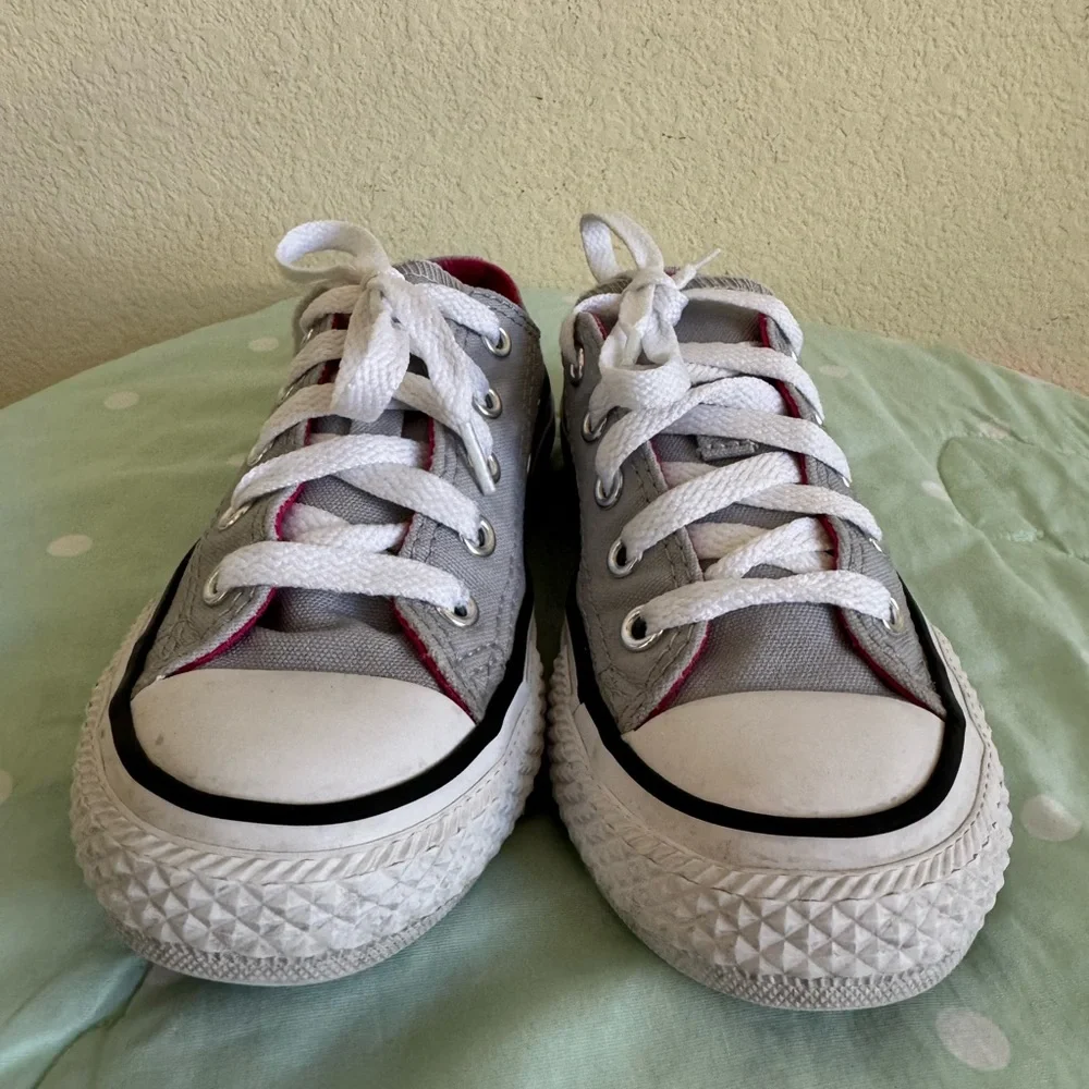 Converse Kids Gray Sneakers Kids size 11